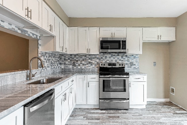 Photo - 5327 Kindlewood Dr