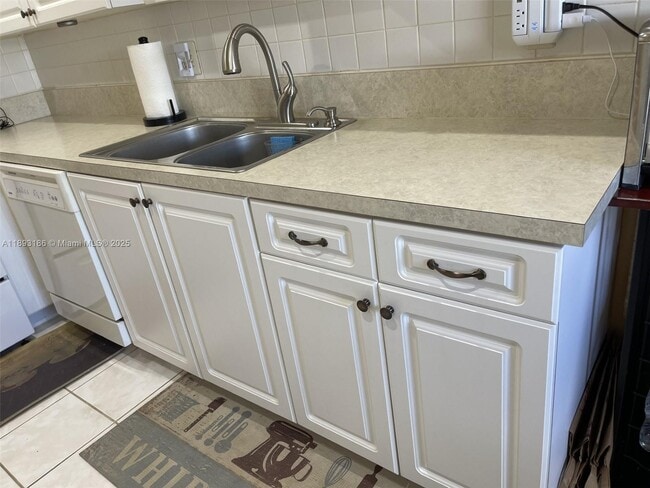 Photo - 1640 NW 19th Terrace Unit 103