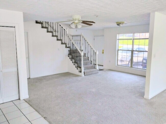 Photo - 1607 Meadow Spring Dr Unit 1