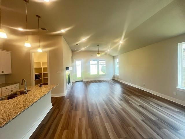 Photo - 7108 Dragonfly Ln