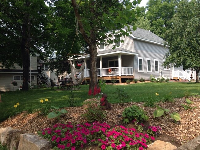Photo - 618 6th St