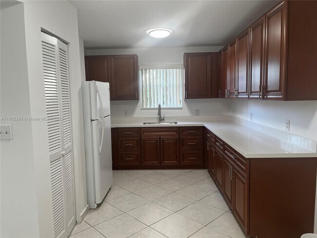 Photo - 181 NW 47th Ave Unit 8