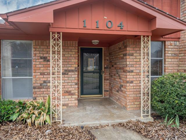 Photo - 1104 Terry Way