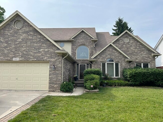Building Photo - 19897 Mapleton Dr Rental