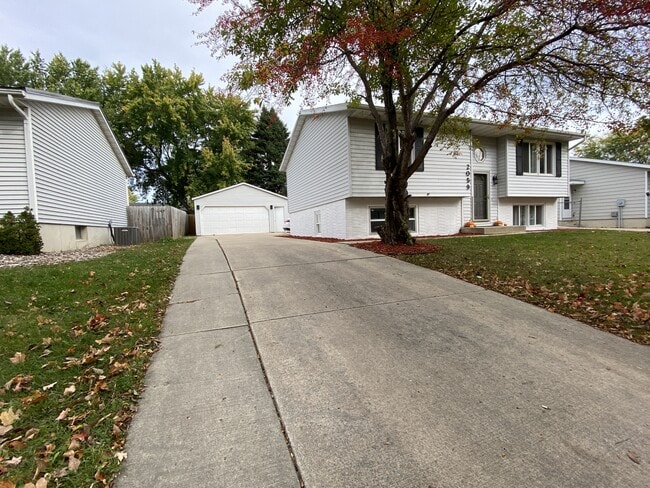 Photo - 2059 44th St NW