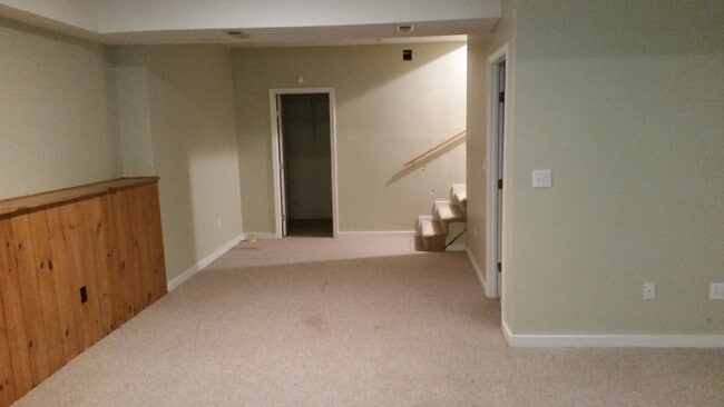 Photo - 8 Rosewood Ln