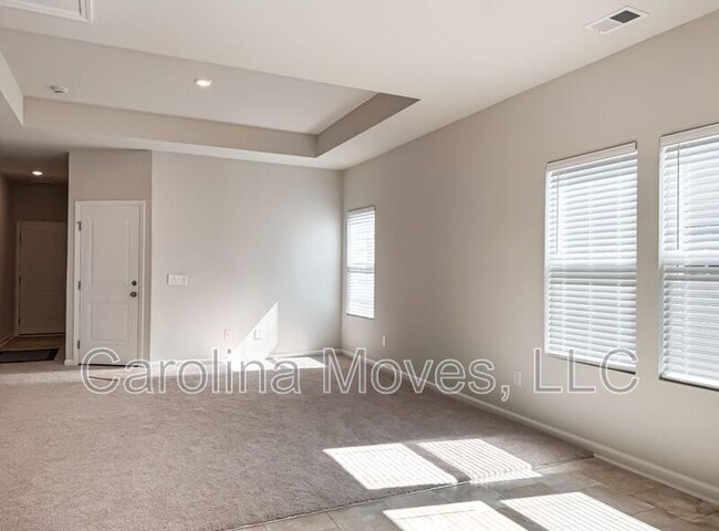 Photo - 1448 Donhill Dr