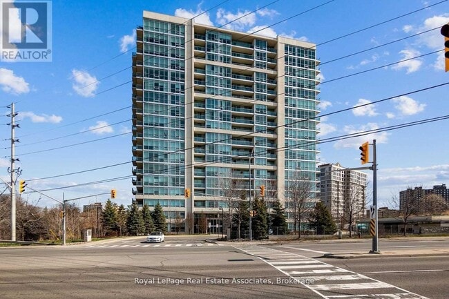 Photo - 1055 Southdown Rd Unit 811