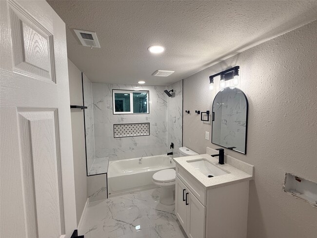 Photo - 5238 Pease St Unit 4