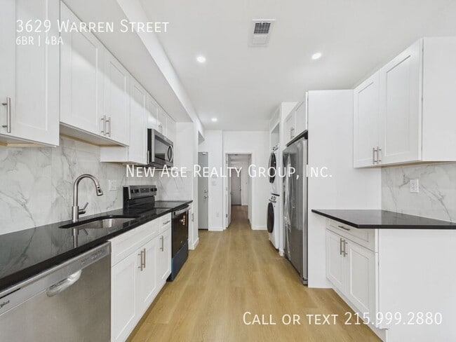 Photo - 3629 Warren St
