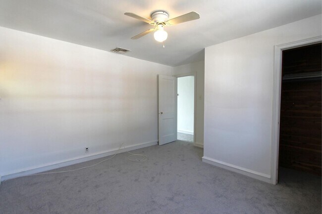 Photo - 6711 S Pleasant Pl Unit B