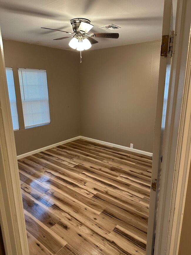 Photo - 516 N 5th Ave