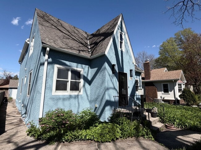 Photo - Fully Remodeled Luxury Home with Exceptional Space and Style!!