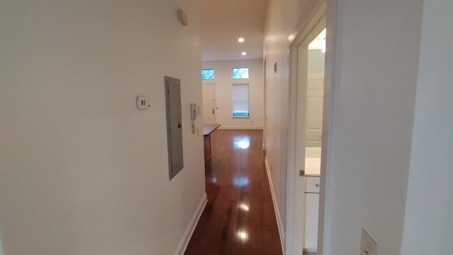 Photo - 760 Wedgewood Ave