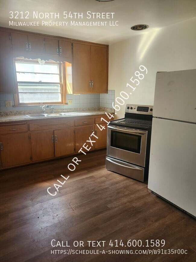 Photo - 3212 N 54th St
