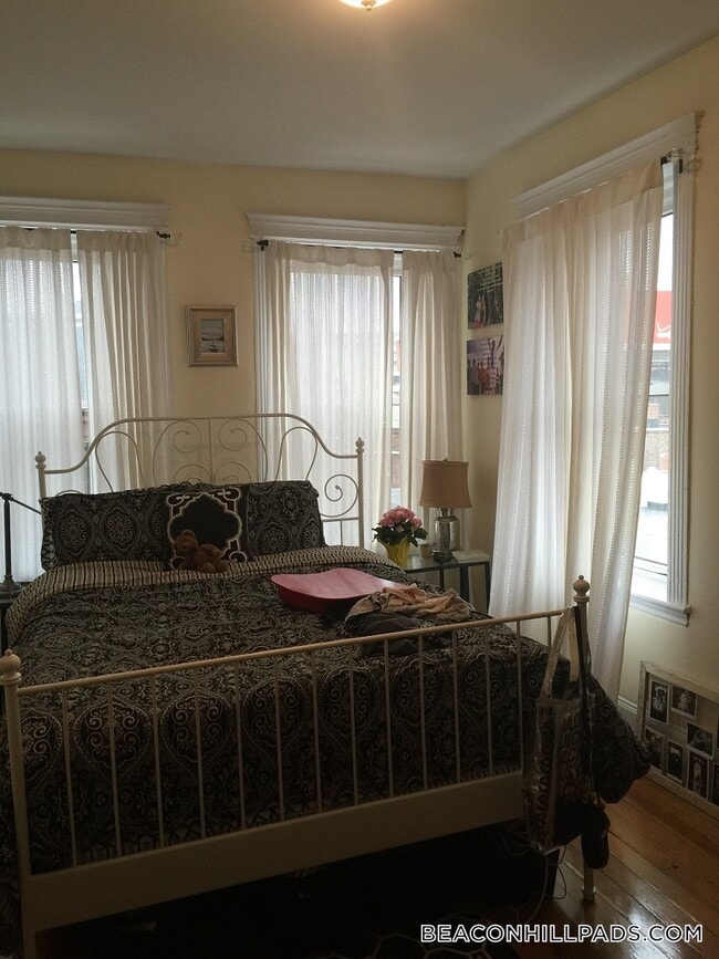 Photo - 70 Joy St Unit 15