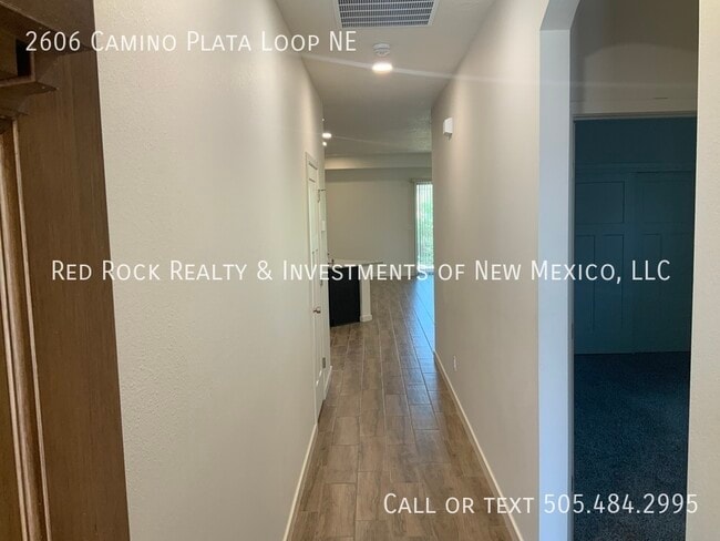 Photo - 2606 Camino Plata Loop NE