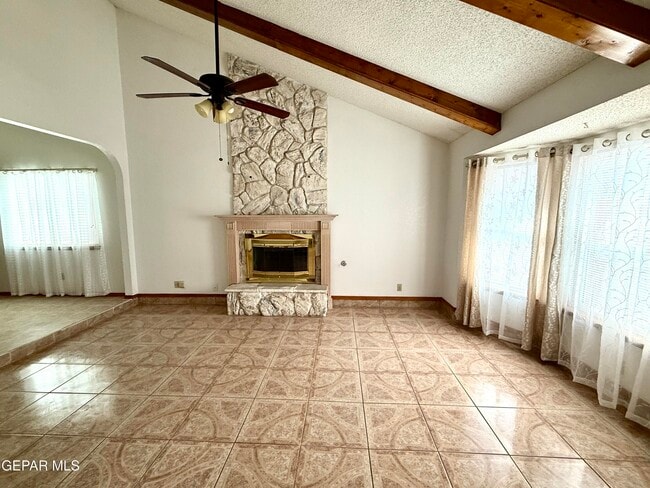 Photo - 1738 Onizuka Dr