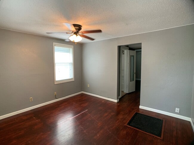 Photo - ADORABLE HOME IN CENTRAL MANHATTAN!