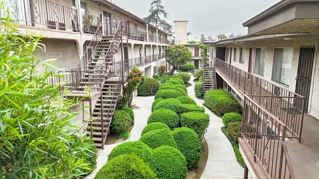 Green Court Apartments