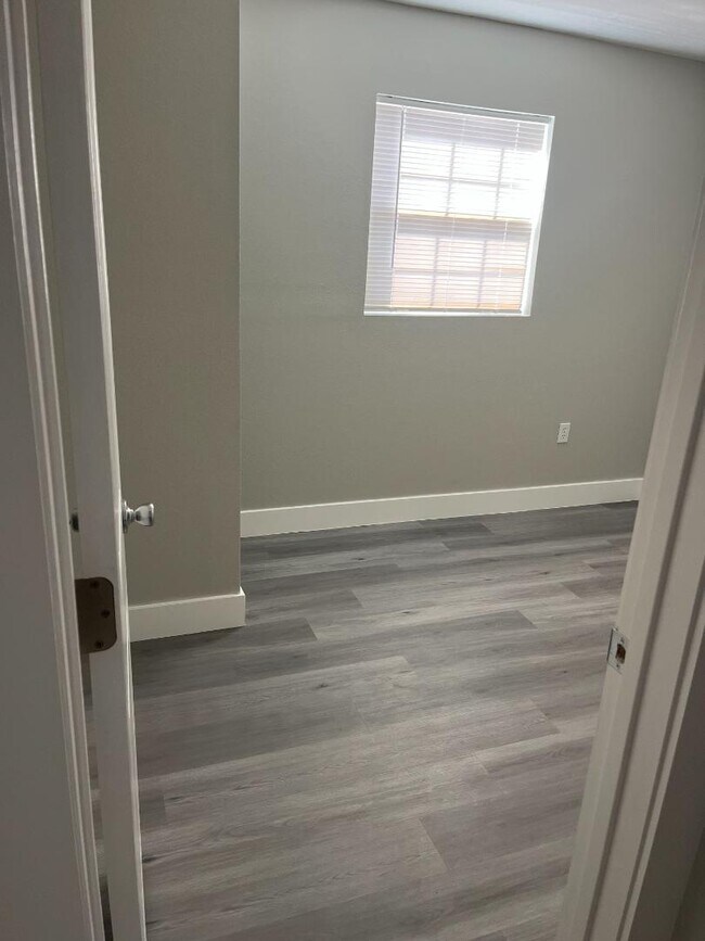 Photo - 926 NW 17th Ave