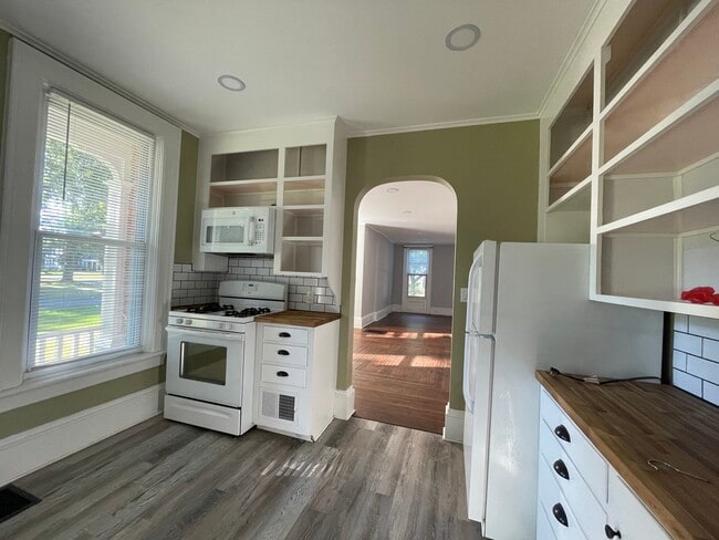 Photo - 500 2nd St Unit 201 Balsam Street