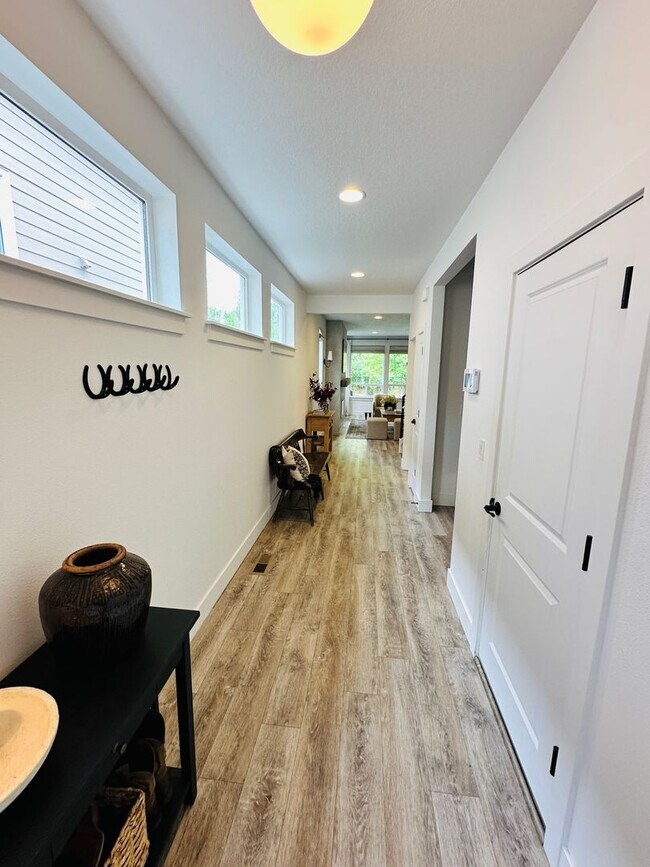 Photo - Charming Newer Ridgefield Home with Upgrades Throughout