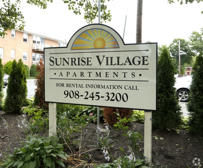 Sunrise Village Apartments Roselle Park, NJ