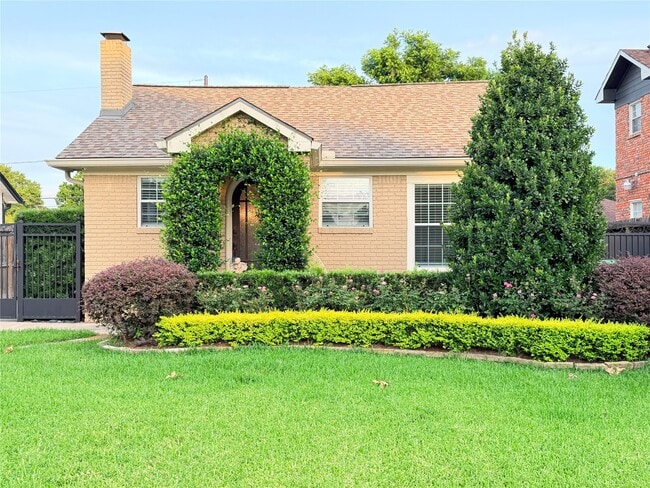 Photo - 8234 Bonner Dr