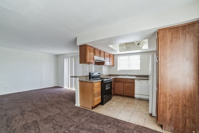 Photo - 7200 W Pirates Cove Rd