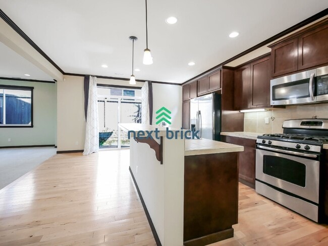 Photo - 3 Bed 2.5 Bath Single-family House Available for Rent!