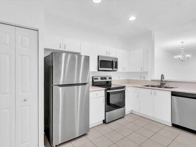 Photo - 3873 Tree Top Dr