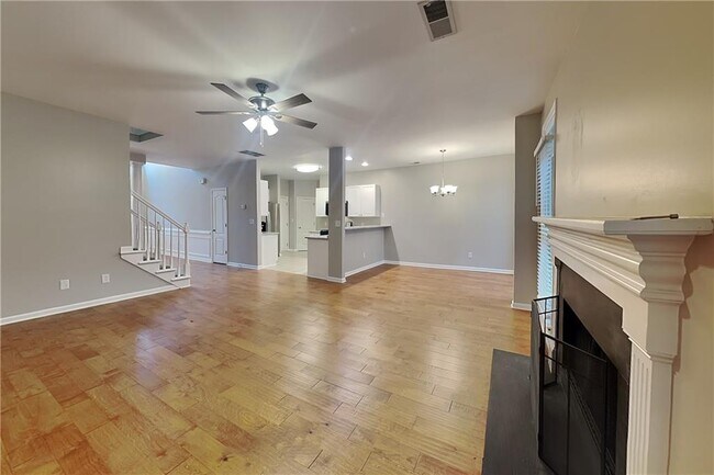 Photo - 331 Mirramont Ct