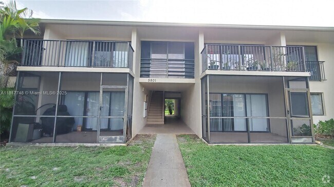 Building Photo - 5801 Washington St Unit 7 Rental