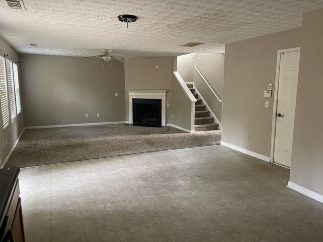 Photo - 5549 Sable Way