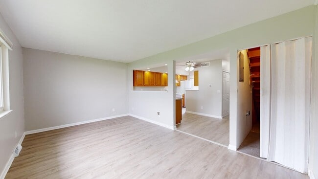Photo - 3 Bedroom/1 bathroom renovated townhouse. Unit 39