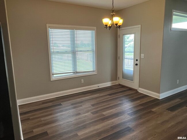 Photo - 1118 Koufax Dr