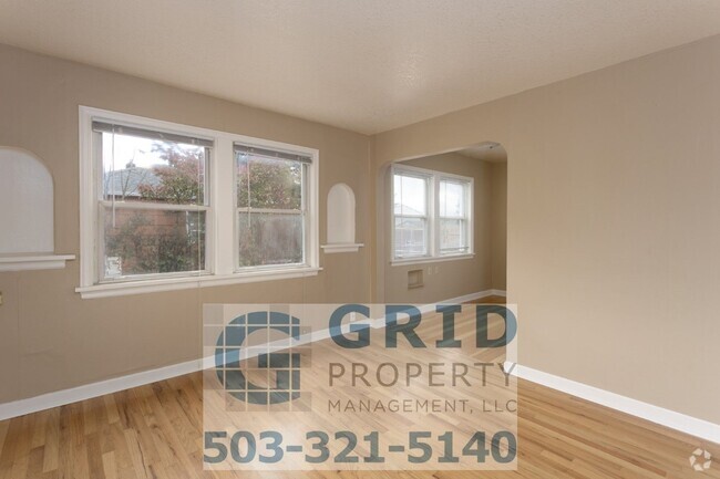 Building Photo - Charming Two Bedroom Home Available in Sou...