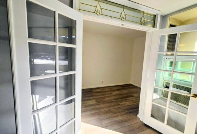 Photo - 2510 Torrey Pines Rd Unit 2510 Torrey Pines