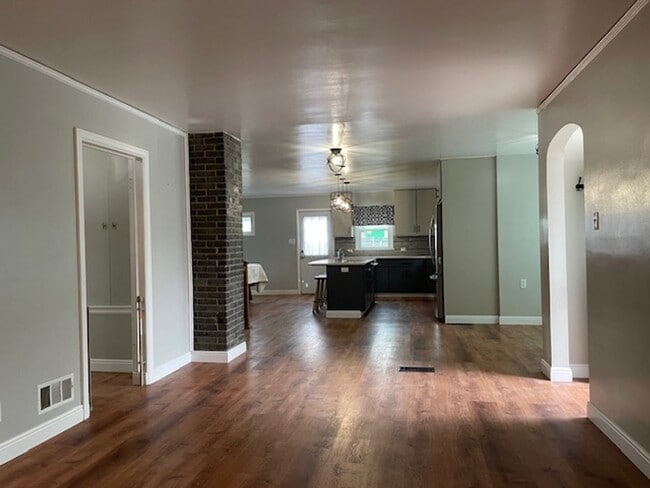Photo - House For Lease