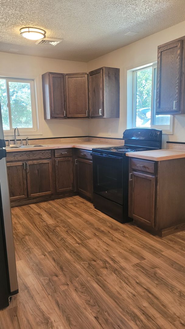 Photo - SIXA4267 Unit A