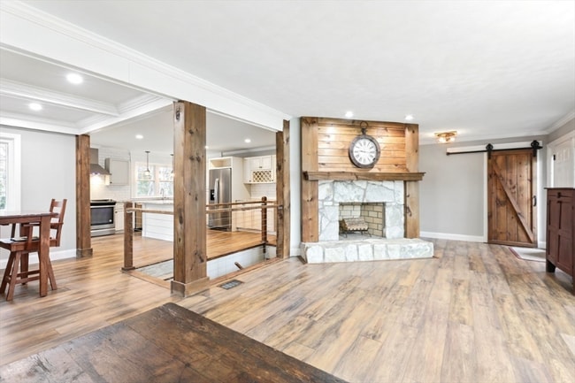 Photo - 56 Tallyho Dr