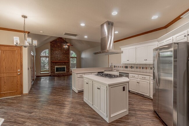 Photo - Beautiful 4-Bedroom, 3-Bath Home with 3-Car Garage in Edmond – Available Now!