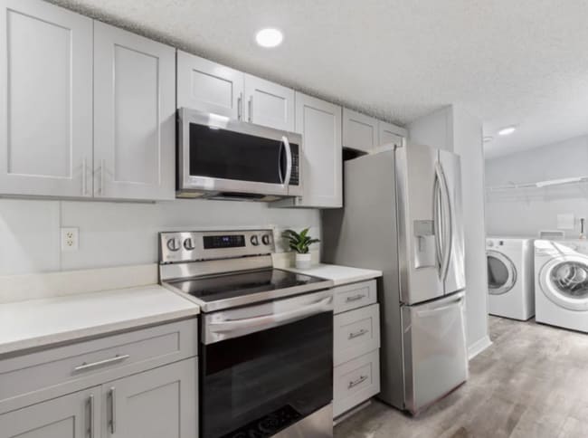 Photo - 2131 Odessa Gardens Ln