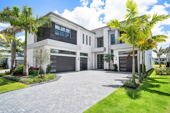 Building Photo - 9516 Riverside Pk Dr