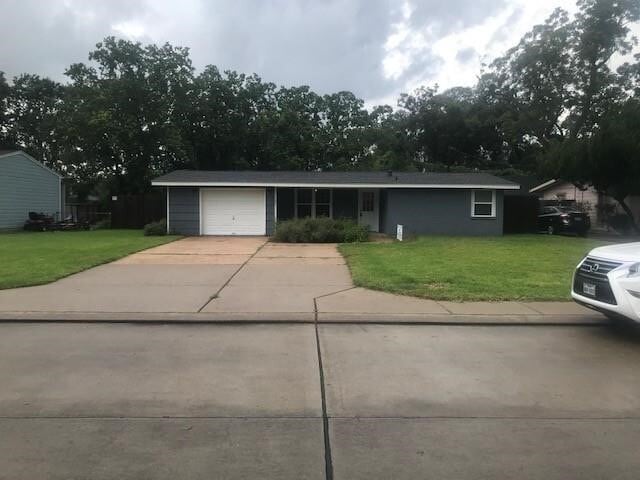 Building Photo - 151 Oak Dr Rental