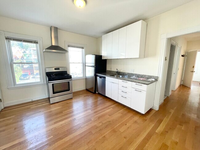 unit 2 - 19 Eastman St