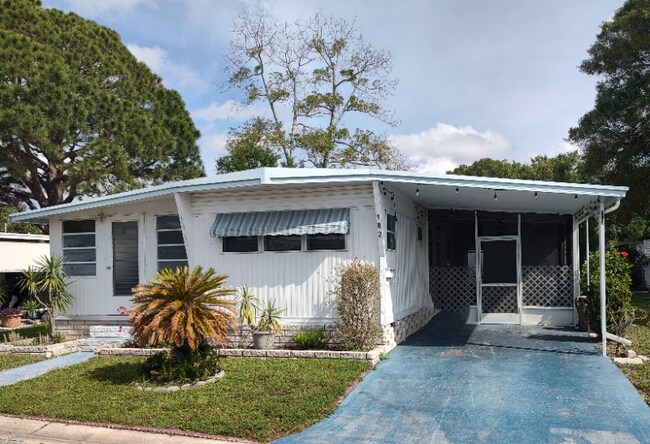 Photo - 7001 142nd Ave N