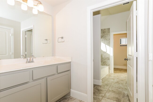 Photo - 30627 S Creek Way