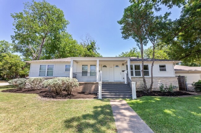 Photo - 4805 Evans Ave Unidad B